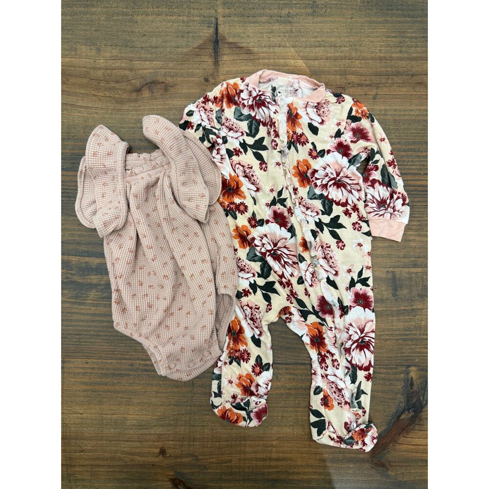 Carters and Milkberry Bundle 3-6 Month One Piece and Footie‎ Pjs